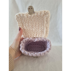 Sac à main en crochet fait main – Petit format élégant
