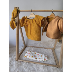 Tenue “Douceur moutarde” pour poupée Gordi 34 cm – pièce unique