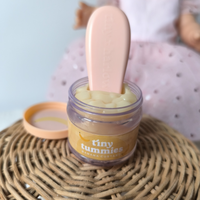 Petit pot magique Banane pour poupée – Tiny Harlow