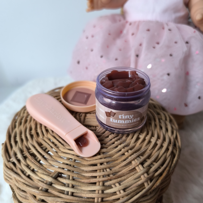 Petit pot magique chocolat pour poupée – Tiny Harlow