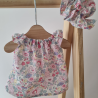 Robe et chapeau charlotte poupee 32-36cm coton fleuris tons roses