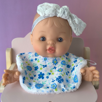 Bavoir pour poupée 32-36 cm – fleurs bleues