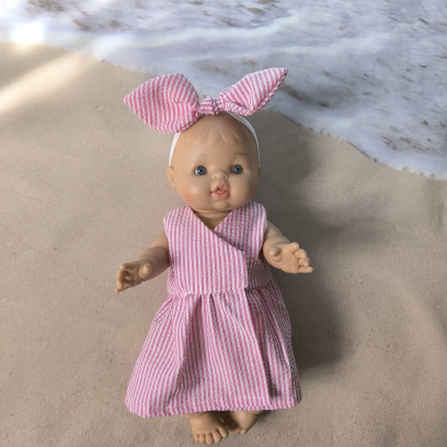 Robe cache-cœur poupée en seersucker rose – faite main