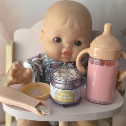 Box Anniversaire Tiny Harlow pour poupée – Petit Pot & Biberon Magiques