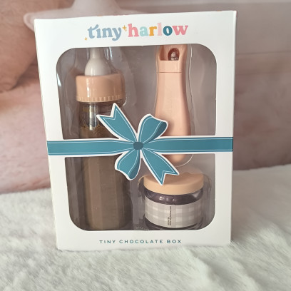 Box Chocolat Tiny Harlow – Petit Pot & Biberon Magiques pour poupée