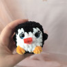 pingouin au crochet rose en laine chenille | Peluche interactive faite main