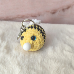 Porte-clés abeille au crochet fait main | La Pouponnette