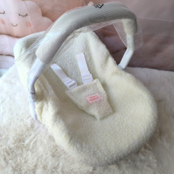 Cosy pour poupée en moumoute Tiny Harlow | La Pouponnette